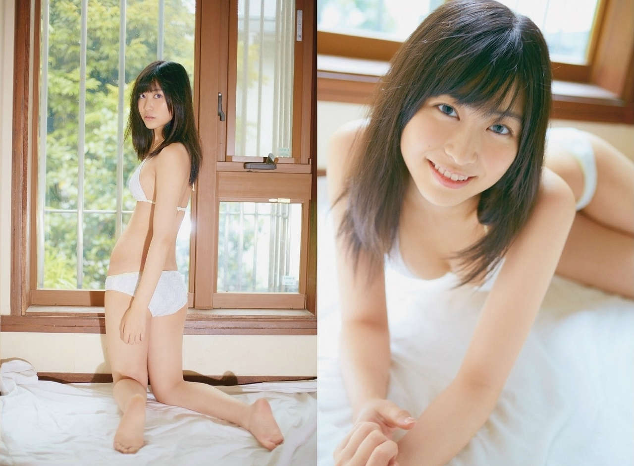 Manatsu Mukaida Feet