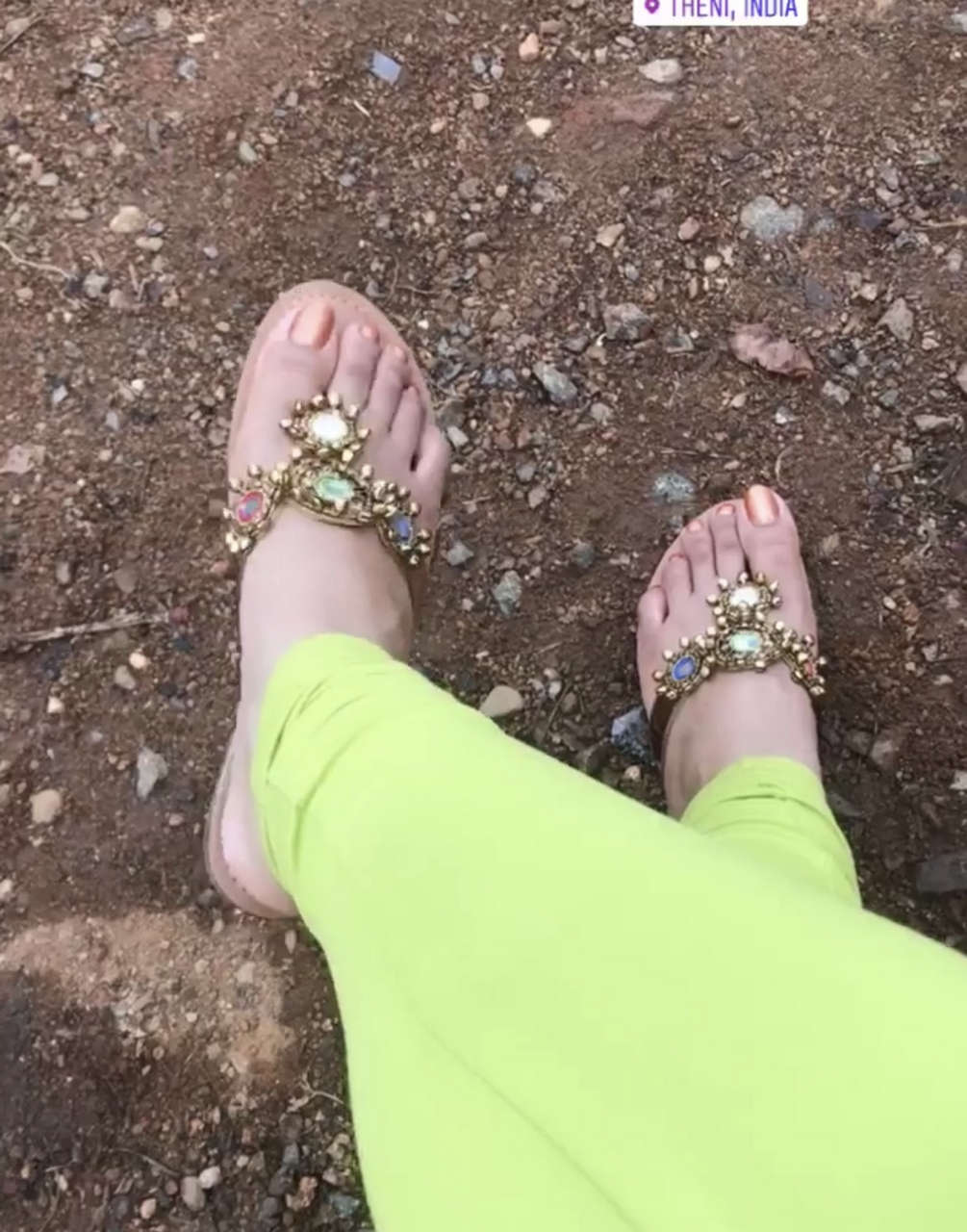 Mirnalini Ravi Feet