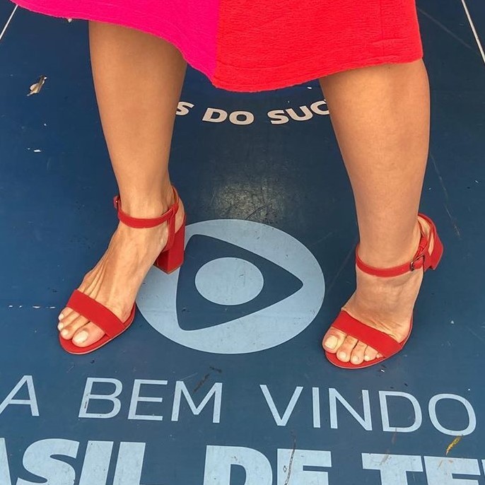Gisele Alves Feet