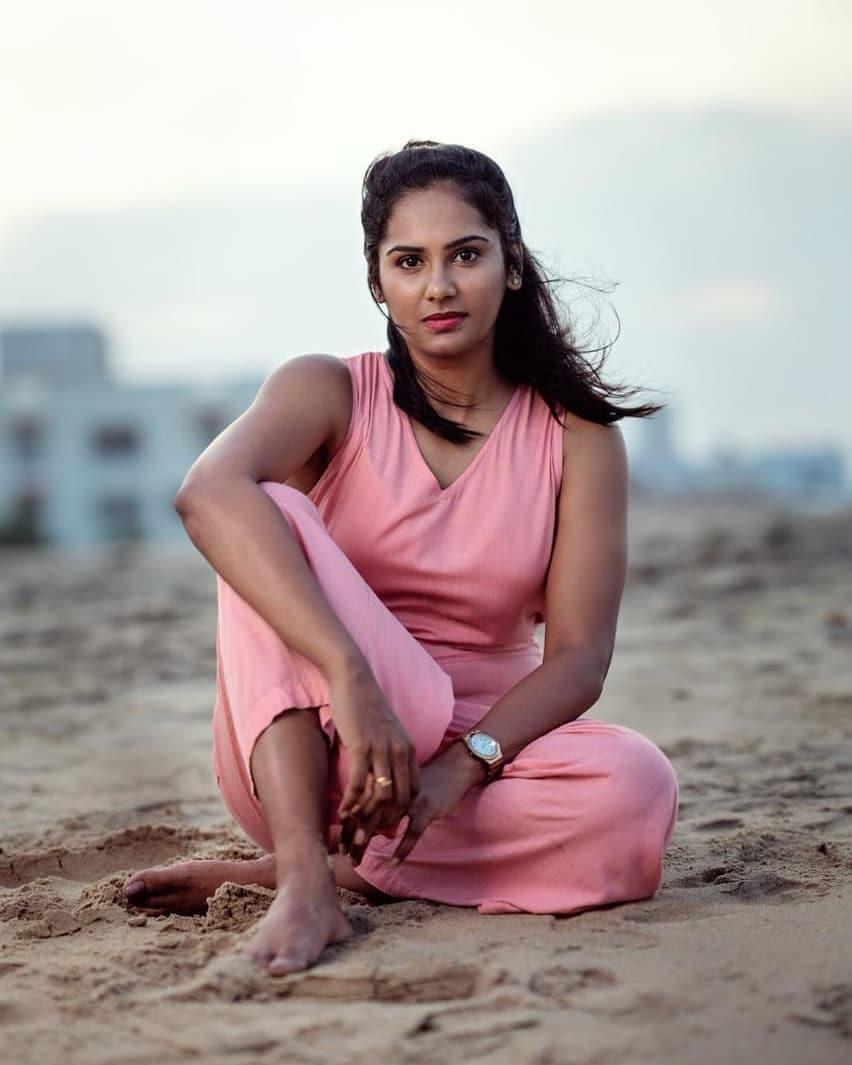 Lakshmi Priyaa Chandramouli Feet