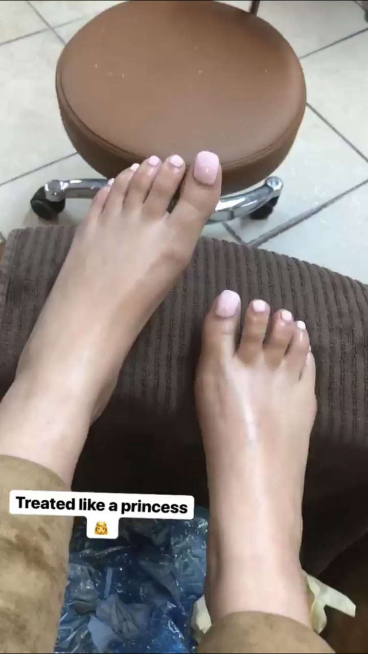 Latto Feet