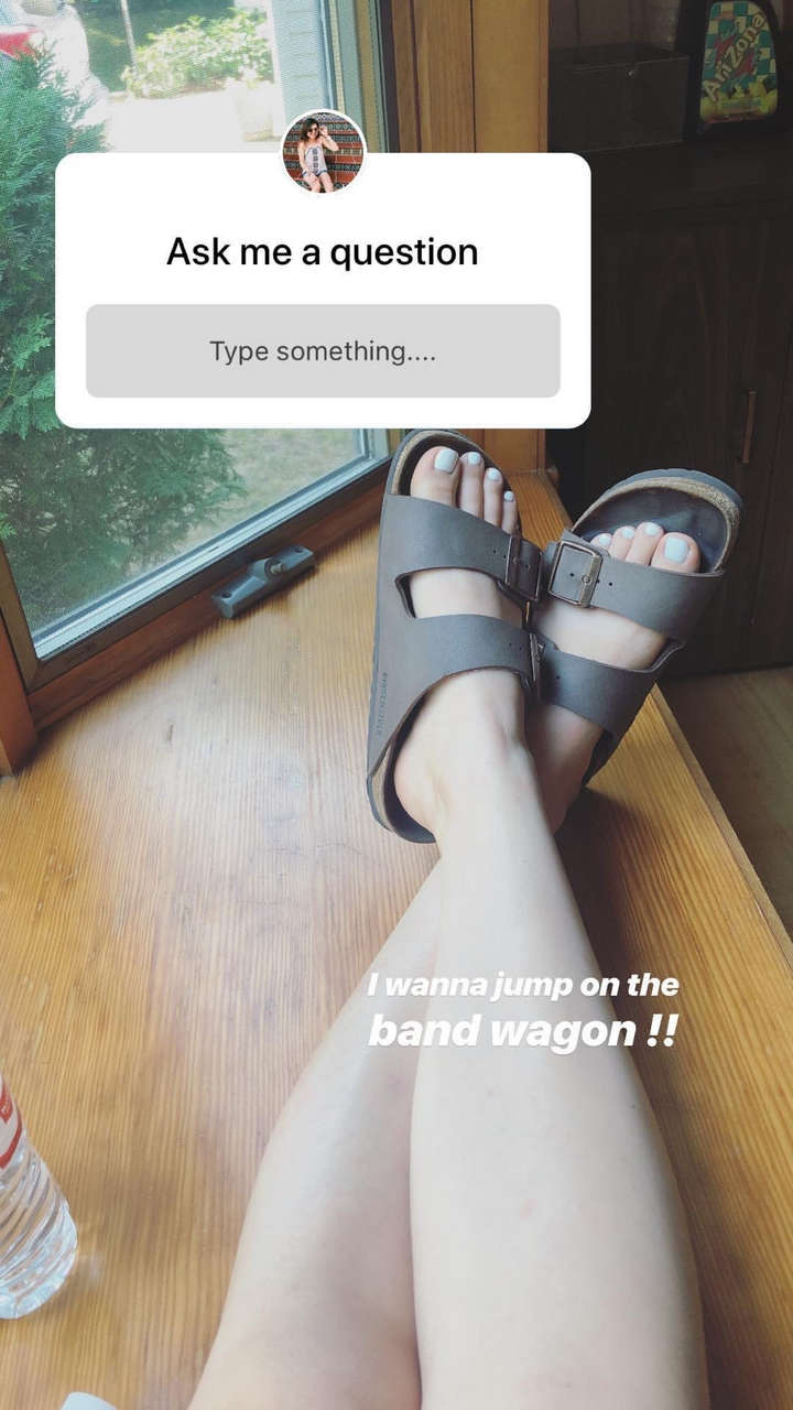 Megan Hunt Feet
