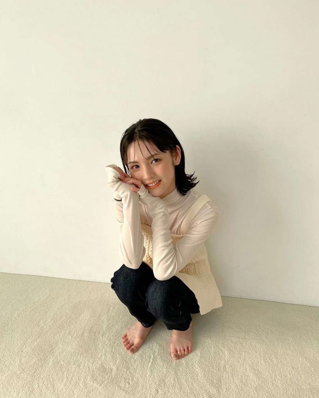 Sayumi Michishige Feet