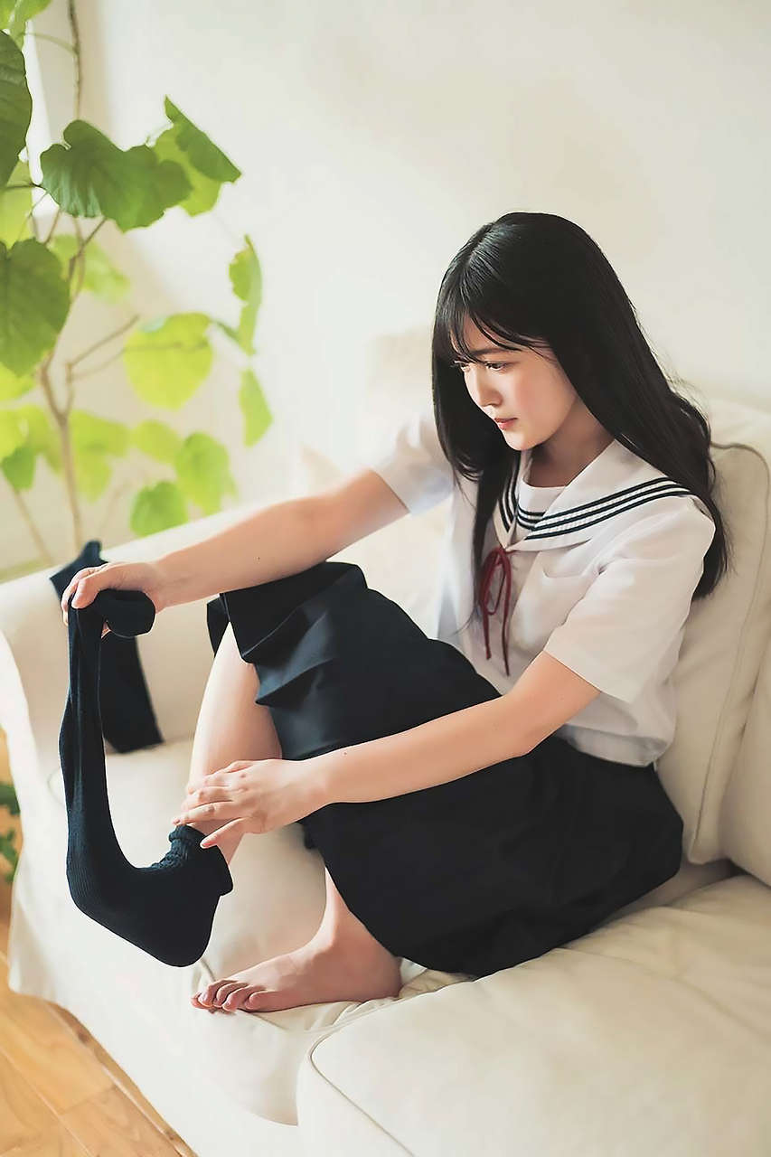 Shiori Kubo Feet
