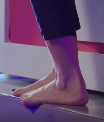 Xiaochen Wang Feet
