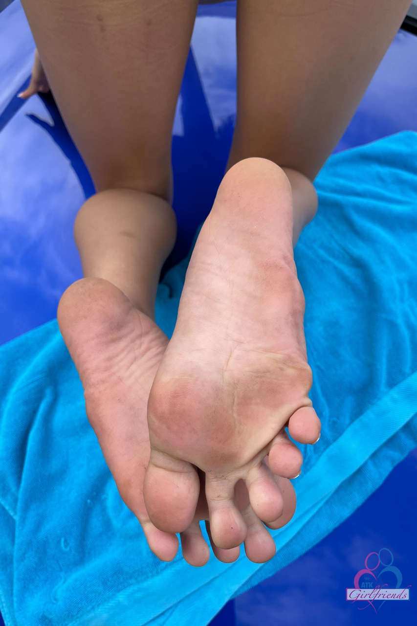 Alexia Anders Feet