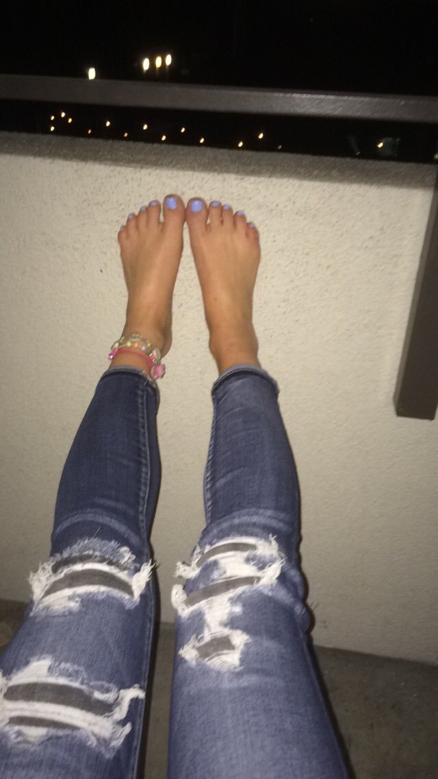 Holly Hanson Feet