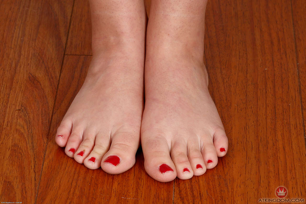 Rikki Rumor Feet