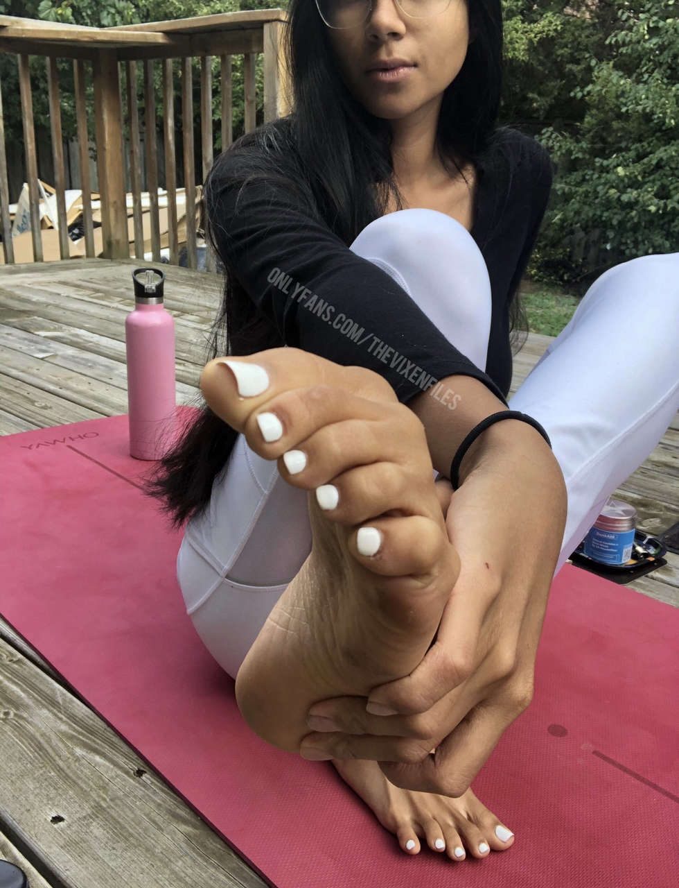 Vanessa Vain Feet