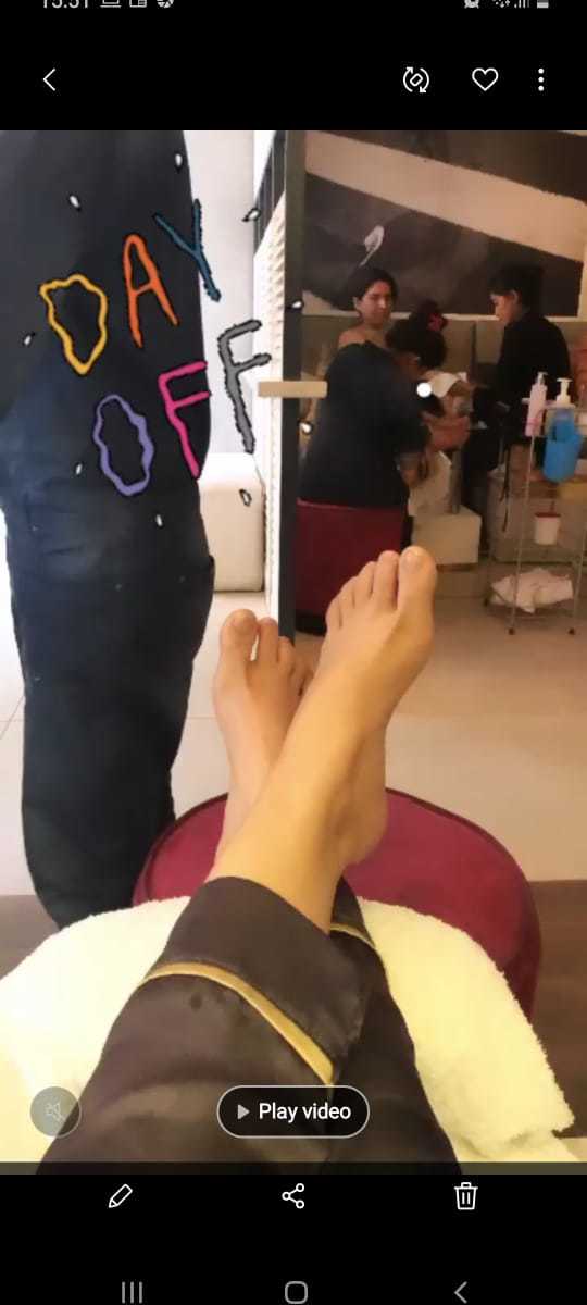 Aleena Farooq Shayk Feet