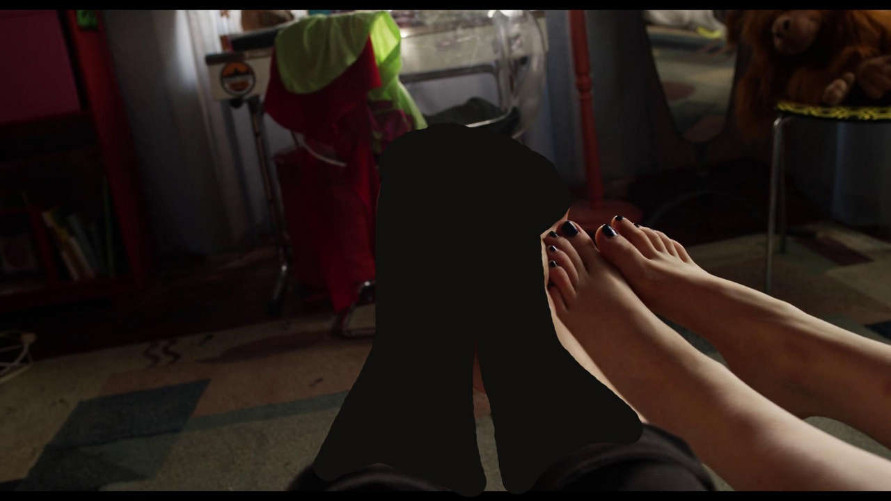 Alice Pagani Feet