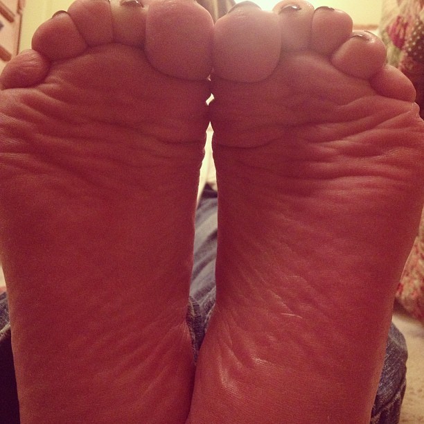 Allisons Tired Sweaty Soles Right After She Took Fee