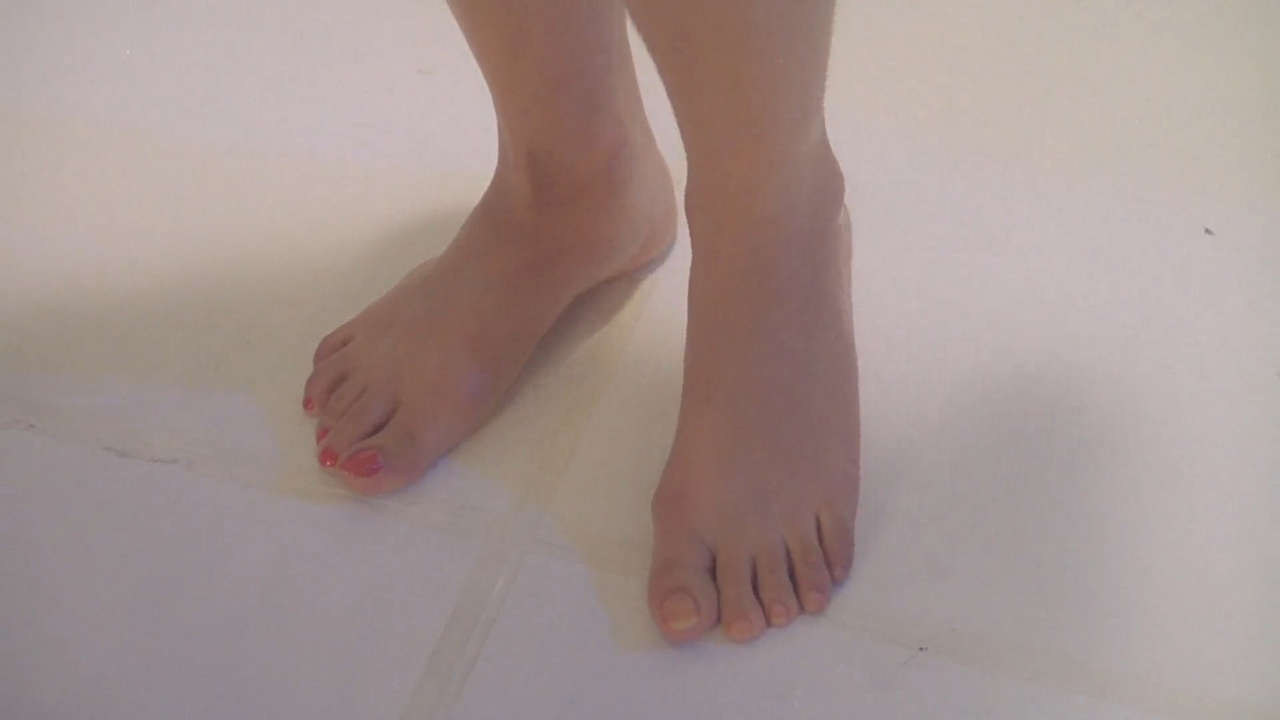 Amy Yip Feet
