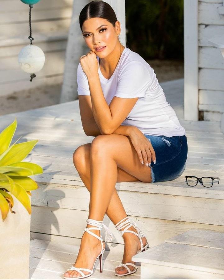 Ana Patricia Gonzalez Feet