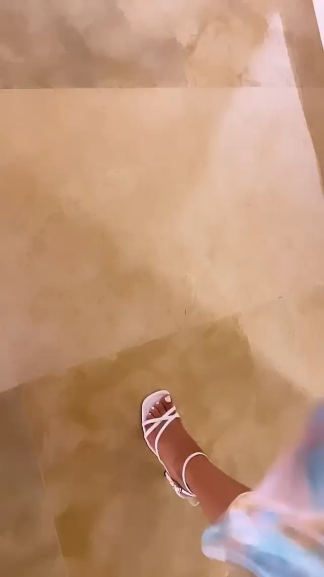 Asma Testouri Feet