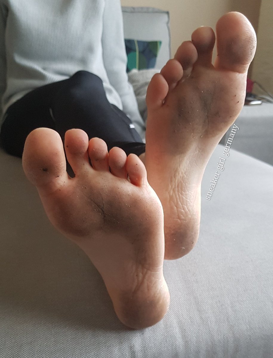 Carlos909x Emmas Feet Source Interne
