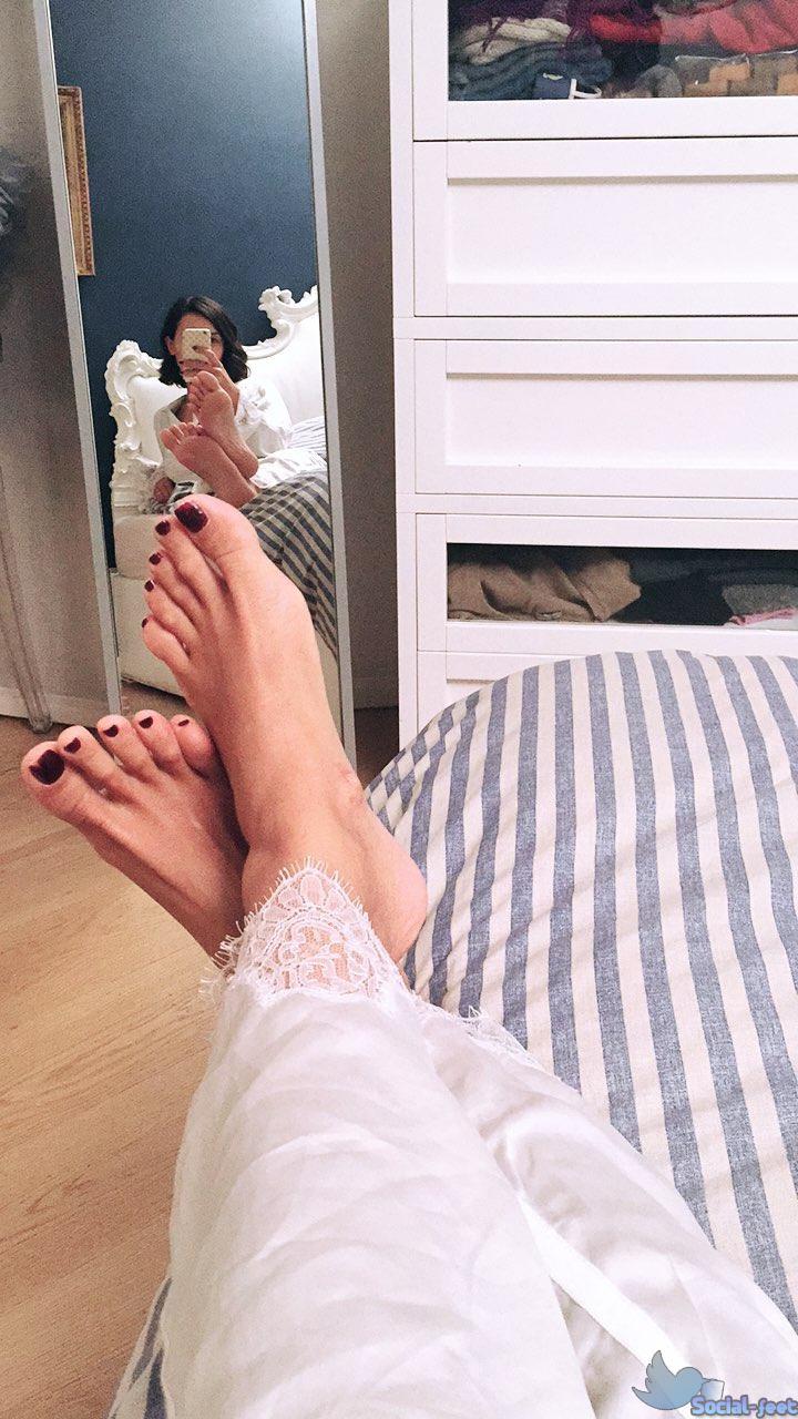 Caterina Belivo Feet Toes Footfetis