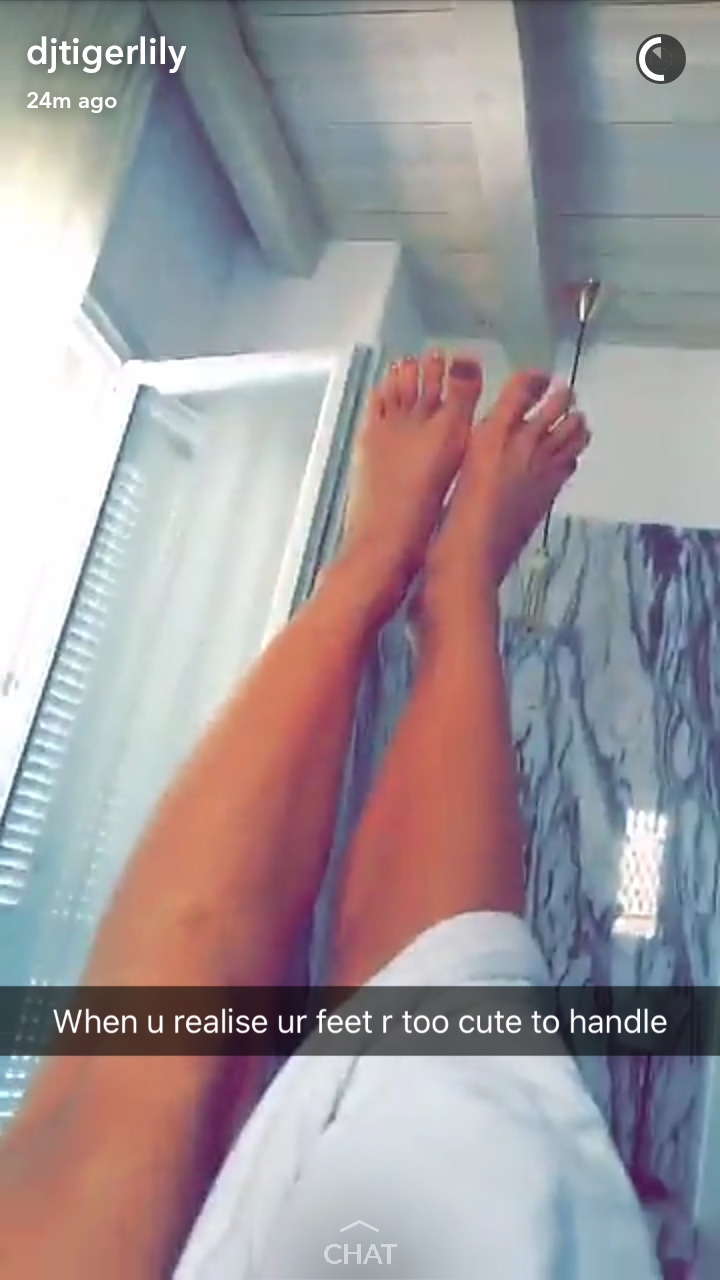 Dara Hayes Feet