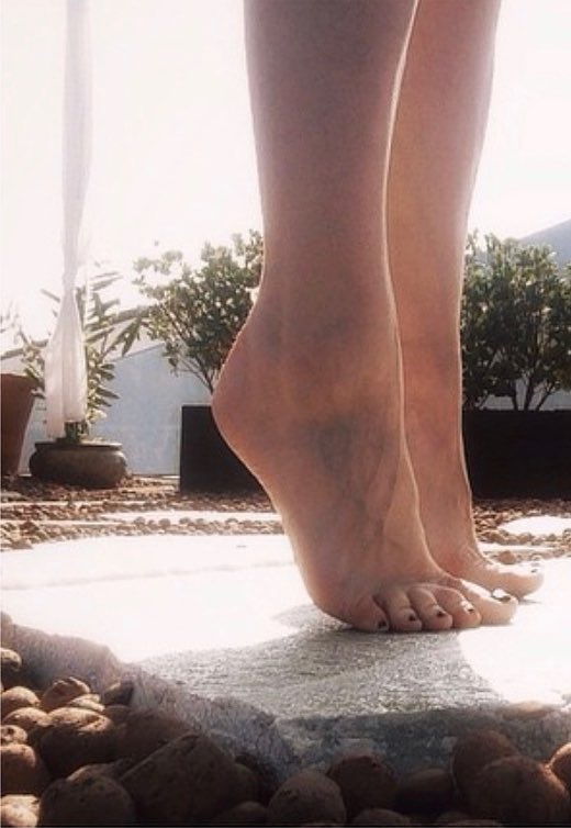 Fernanda Nobre Feet