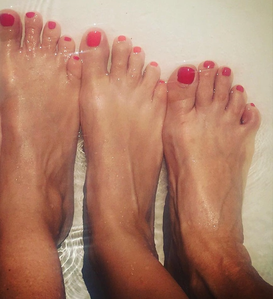 Georgia Luzi Feet