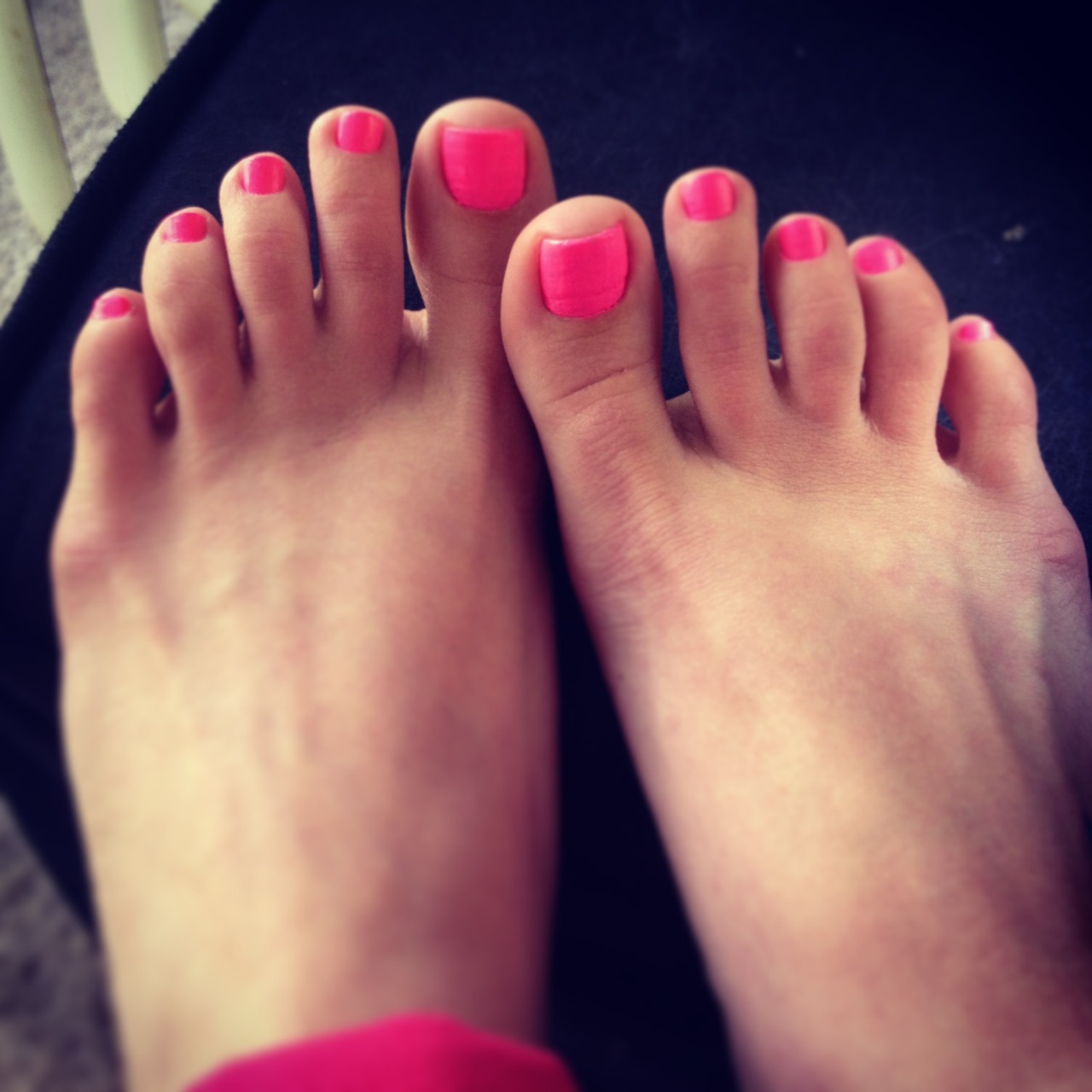 Hot Pink Summer Toes Fee