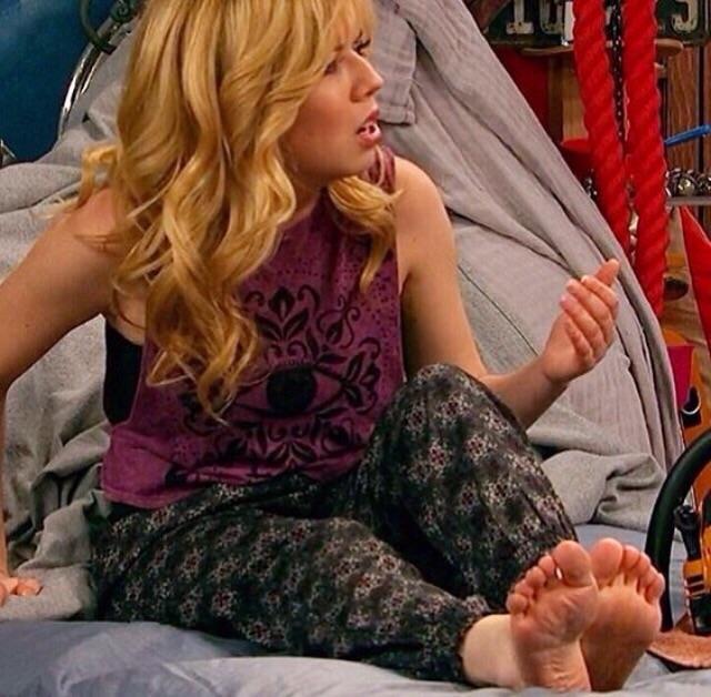 Jeannette Mccurdy Feet Toes Footfetis
