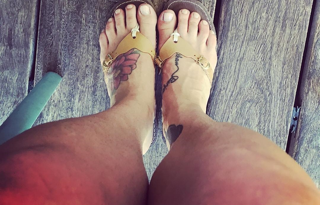 Jenn Bethune Feet