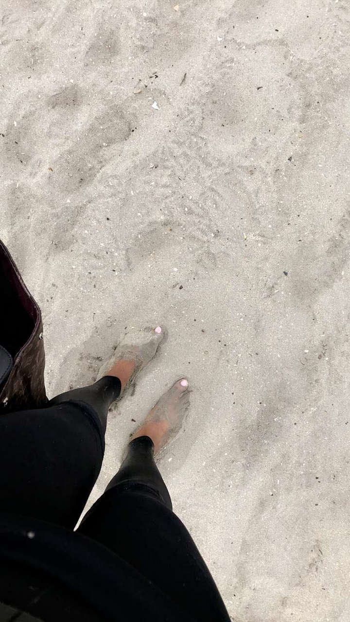 Karen Civil Feet