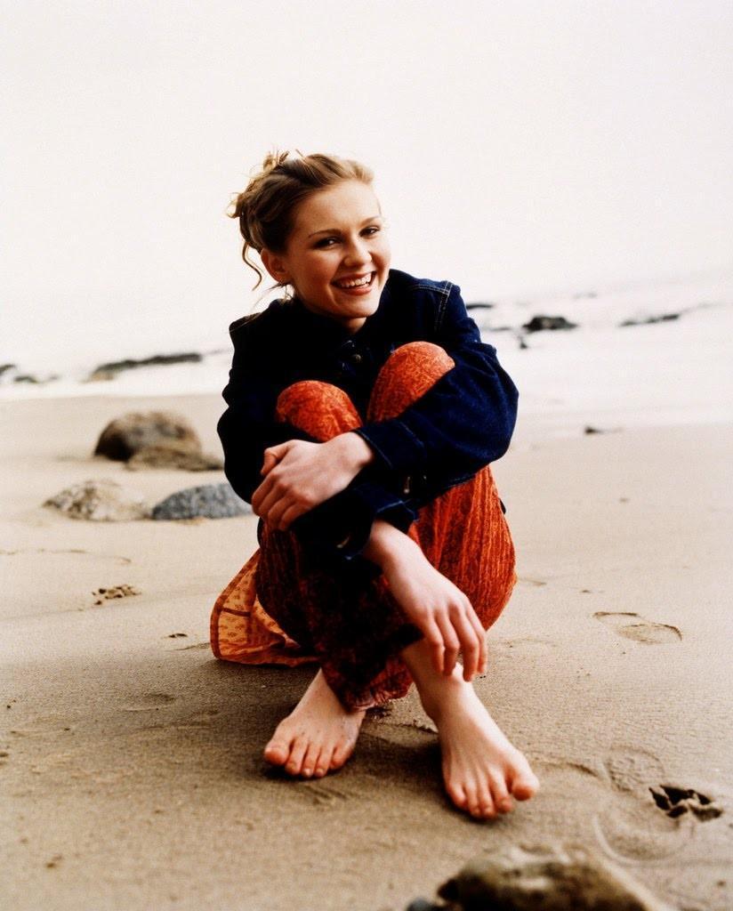 Kirsten Dunst In Appreciation Of Female Feet
