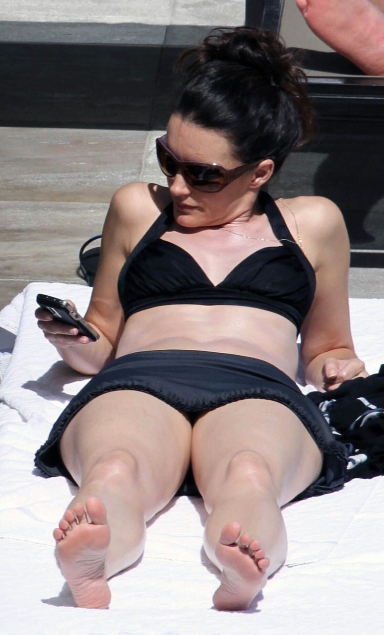 Kristin Davis Sexy Pale Soles Feet