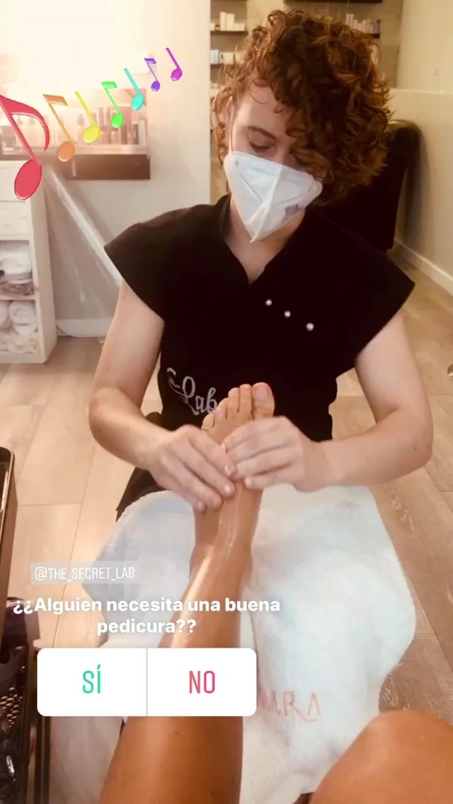 Laura Madrueno Feet