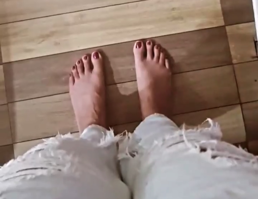 Madhuri Braganza Feet