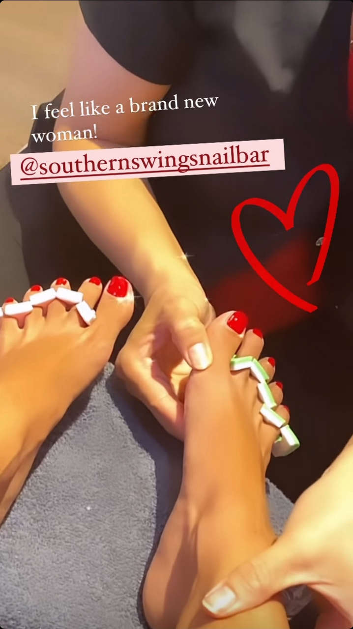 Mikaela Hoover Feet