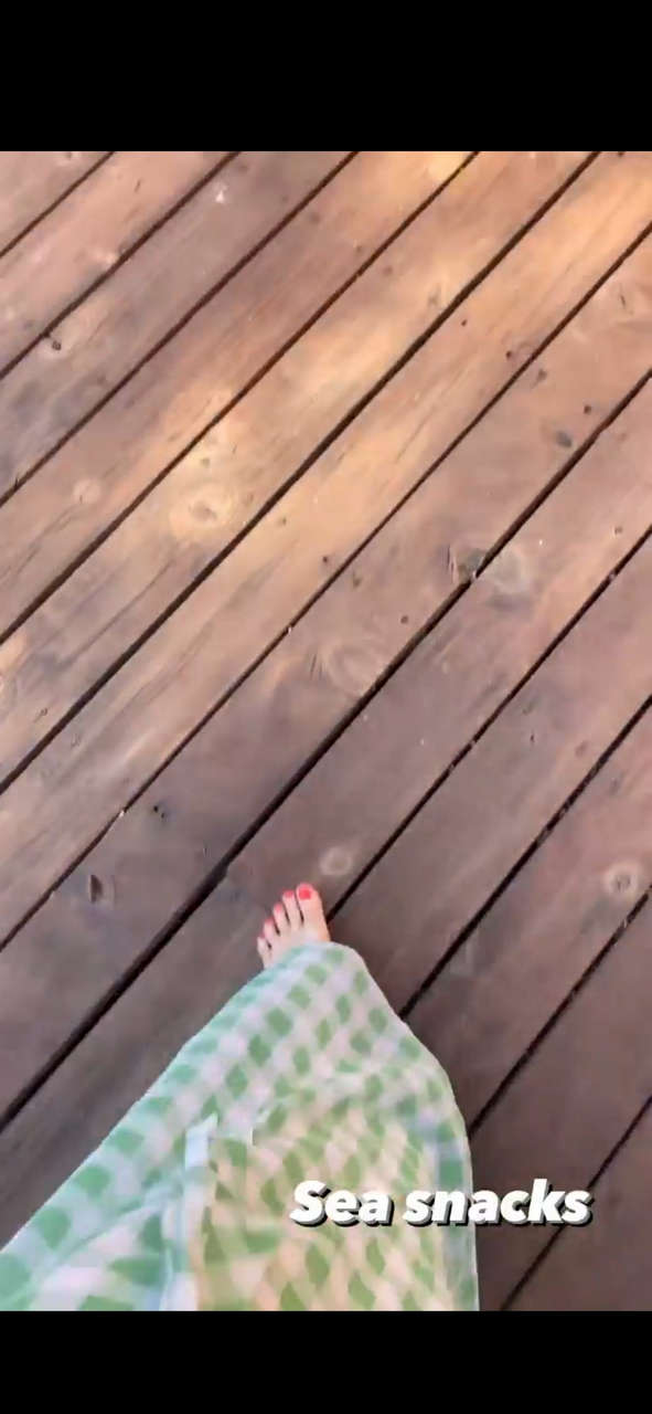 Samantha Strelitz Feet