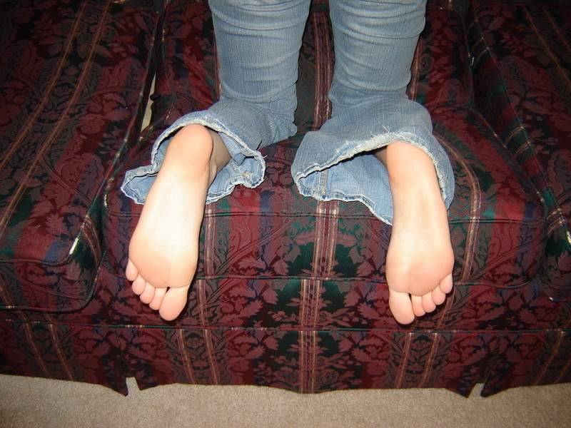Sexy Bare Soles Feet In Jean