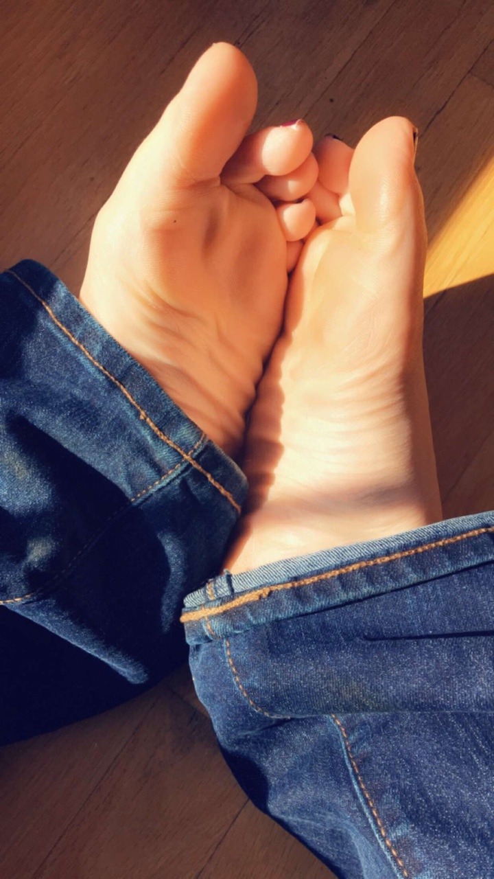 Sun Kissed Soles Now I Just Need Your Kisses Fee