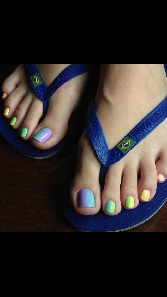 This Makes Me Want To Visit Brazil Feet Toes Footfetis