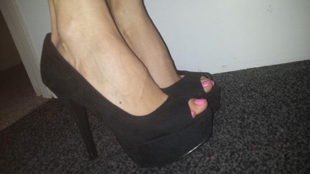 Time For A Change Of Colour Feet Toes Footfetis
