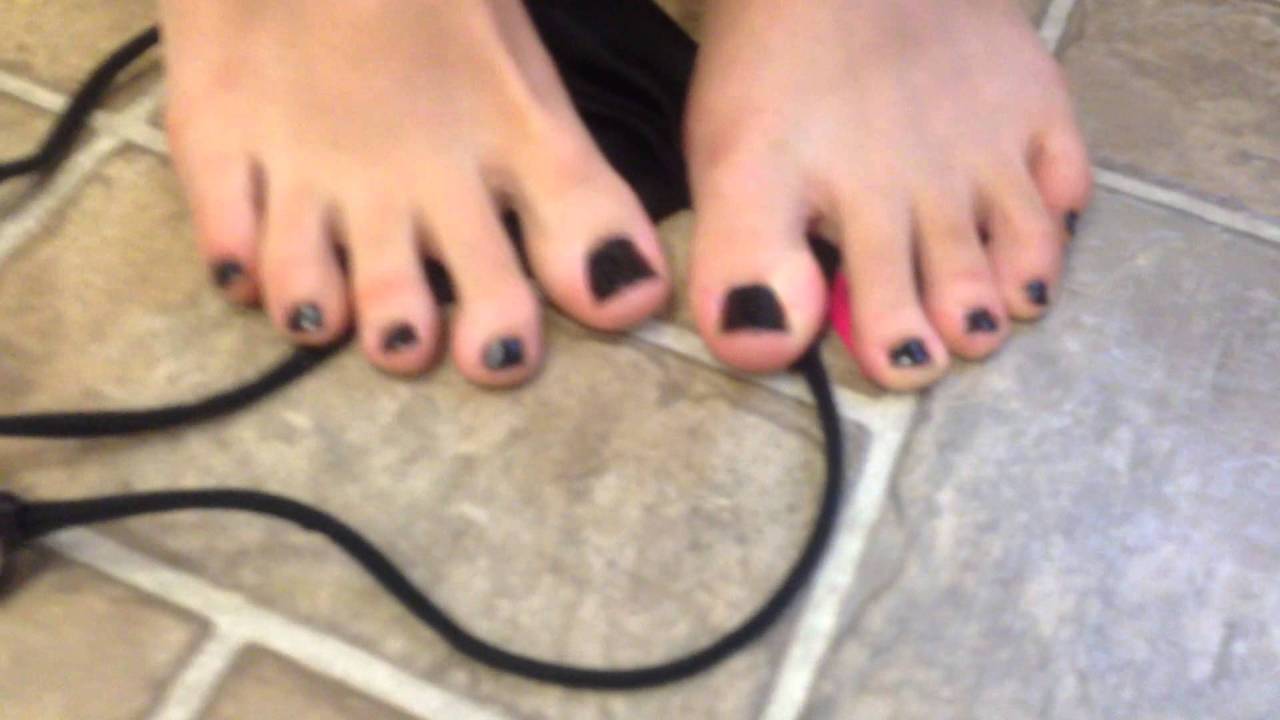Toes And Thong Me Feet Toes Footfetis