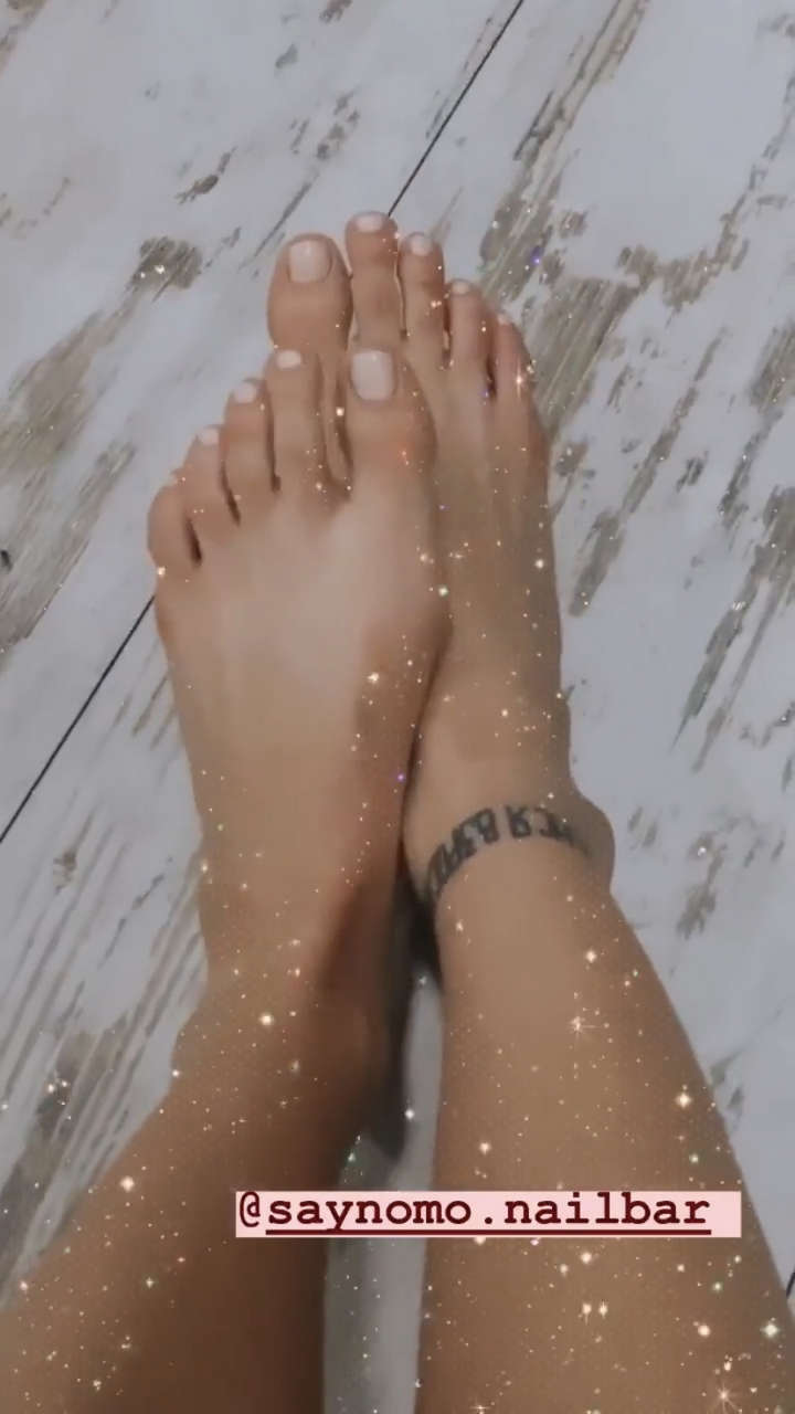 Valeriia Karaman Feet
