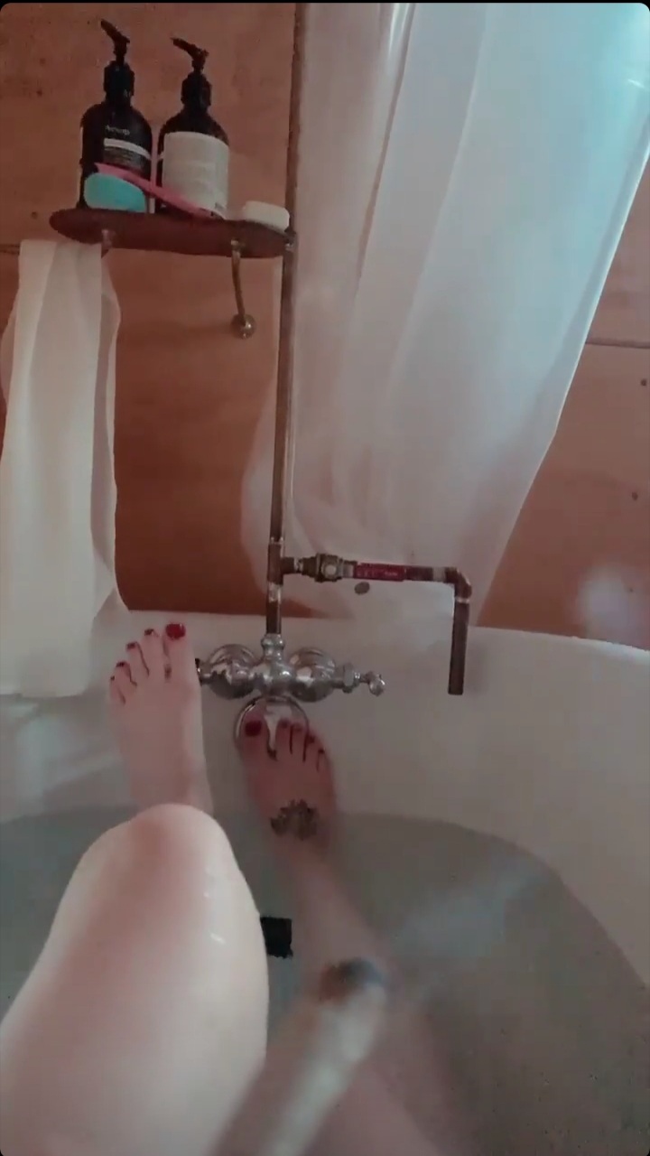 Vanessa Lavorato Feet