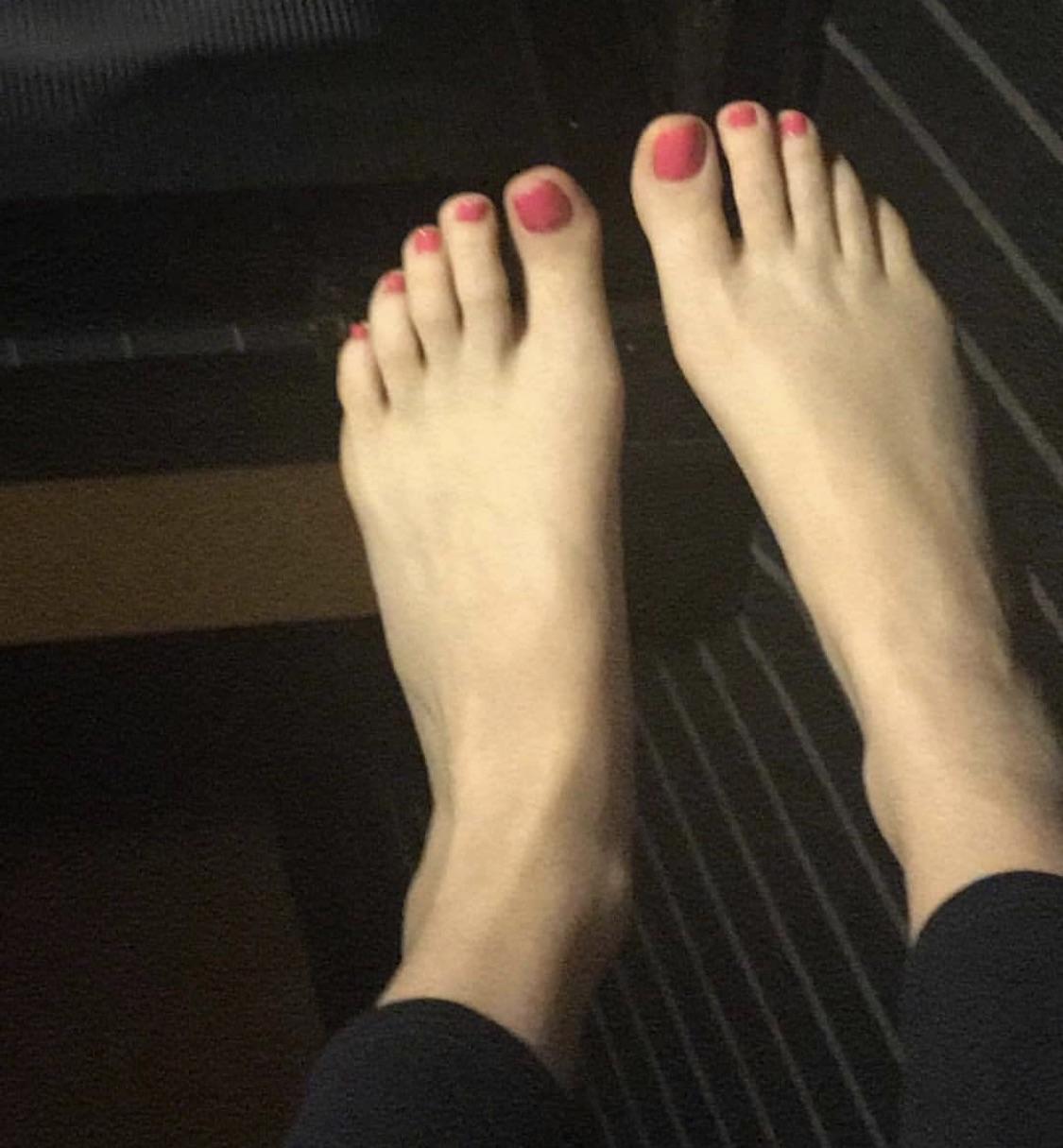 Violet Paley Feet Toes Footfetis
