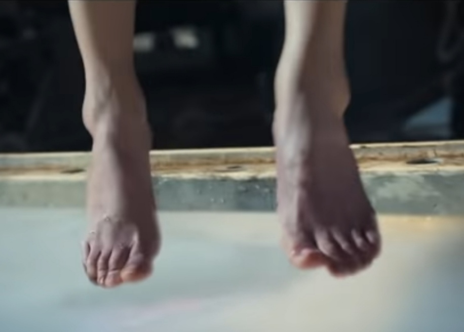 Yan Guo Feet