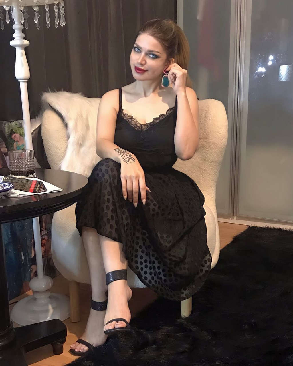Yasmin Khatib Feet
