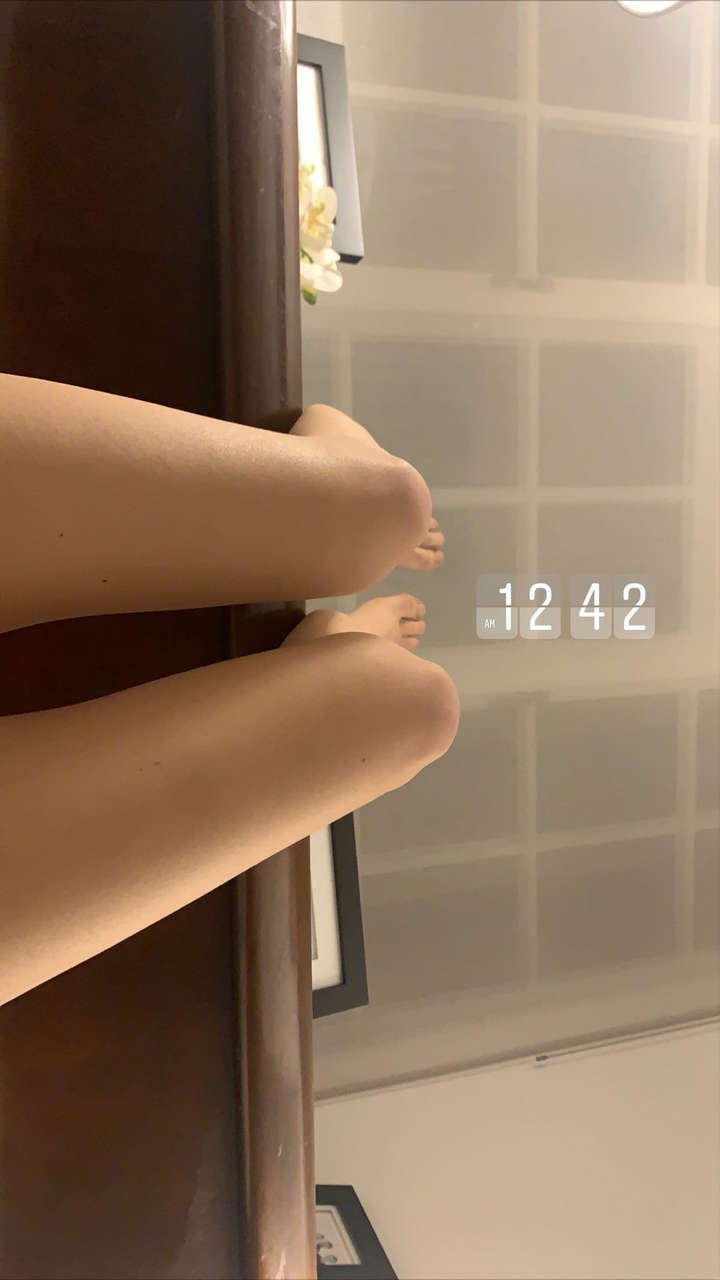 Charlotte Dalessio Feet