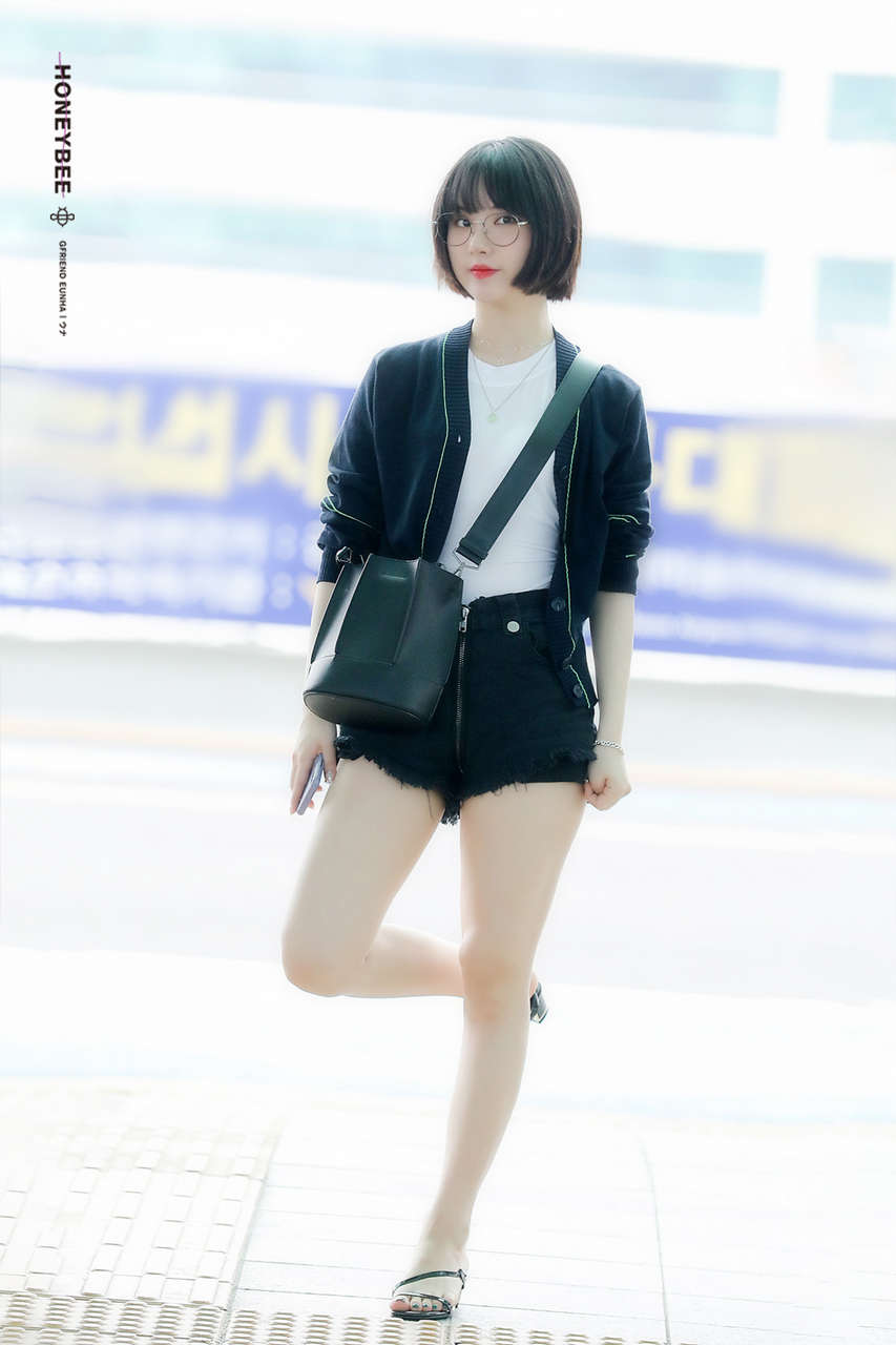 Eun Bi Jung Feet
