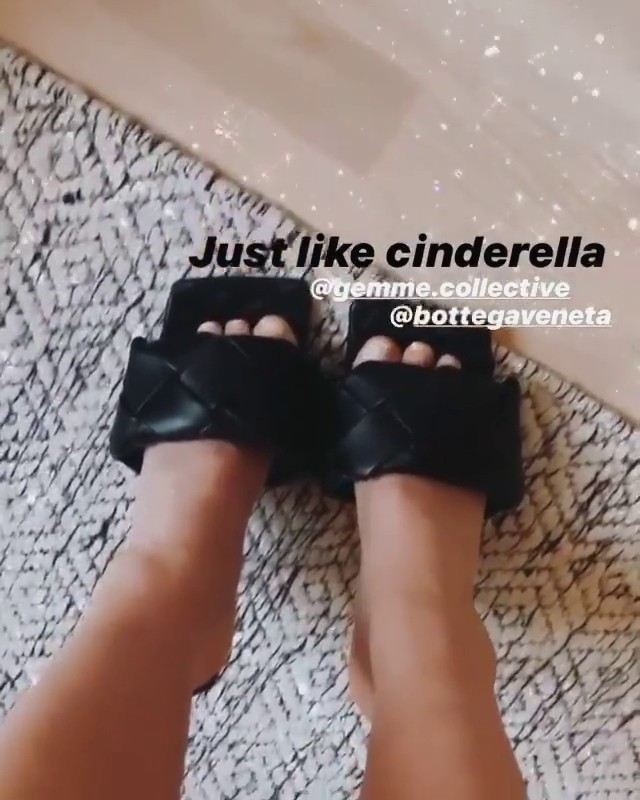 Maja Kin Feet