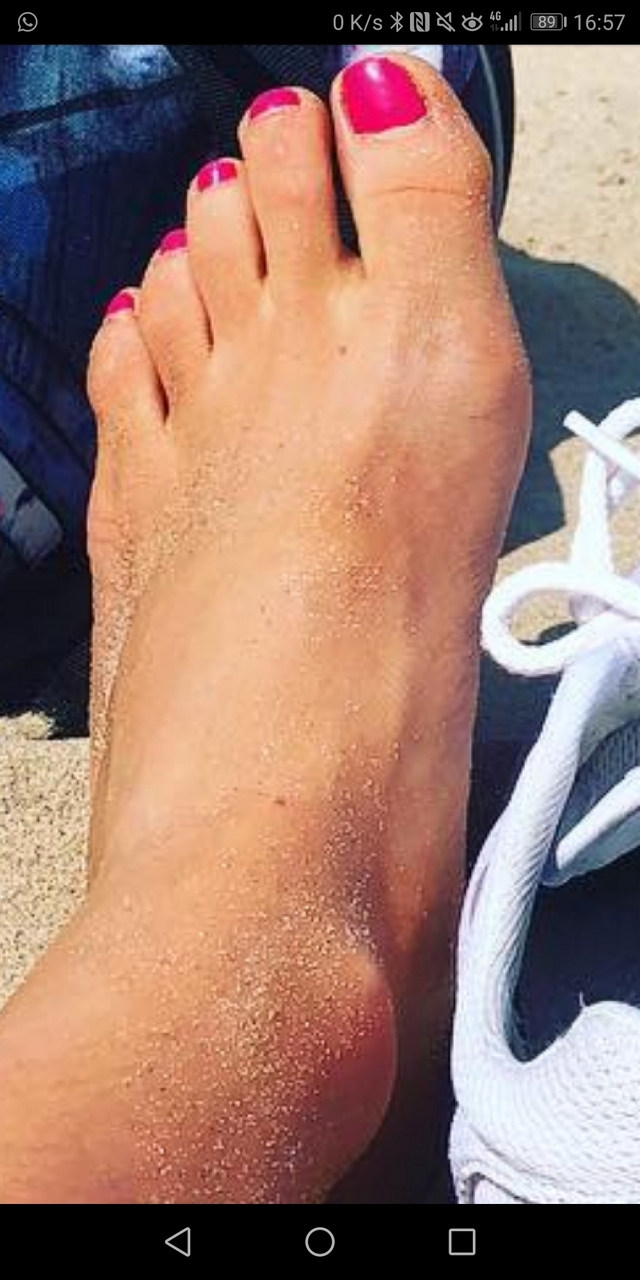 Aimee Fuller Feet