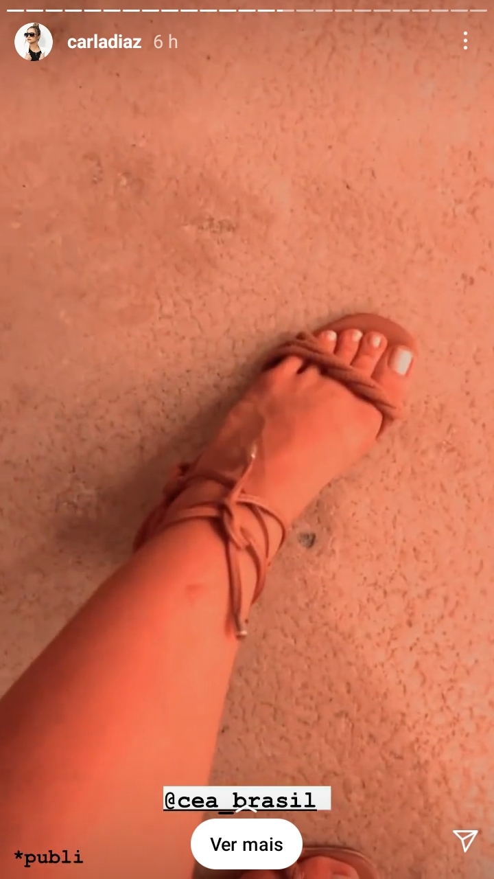 Carla Diaz Feet