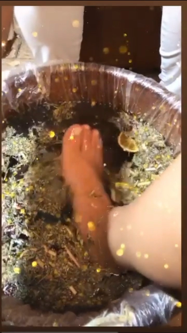 Debora Nascimento Feet